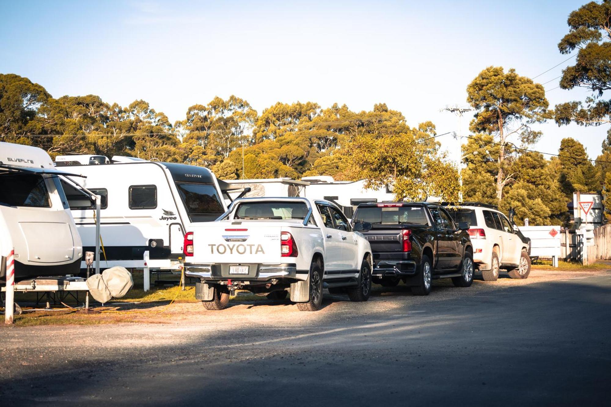 Strahan Beach Tourist Park エクステリア 写真