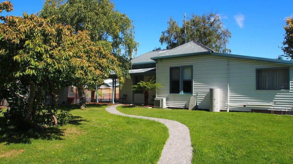Strahan Beach Tourist Park エクステリア 写真